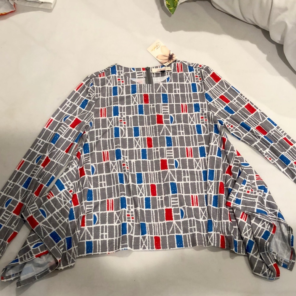 Fashion Boutique Stylish Long Sleeve Dressy Tee
